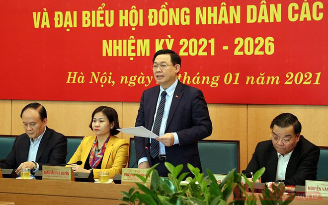 Bí thư Thành ủy Vương Đình Huệ phát biểu chỉ đạo tại hội nghị trực tuyến triển khai công tác bầu cử, ngày 23/1. (Ảnh: Vietnam+) Hà Nội lập 15 Đoàn công tác chỉ đạo bầu cử Quốc hội và HĐND các cấp ảnh 1
