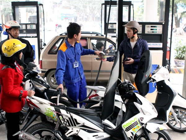 Petrolimex còn dư hơn 1.000 tỷ đồng quỹ bình ổn xăng dầu ảnh 1