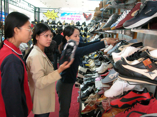 Hàng Việt về nông thôn: Gập ghềnh chiếm lĩnh những vùng quê ảnh 3