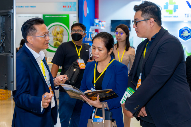 Tìm kiếm cơ hội hợp tác. (Ảnh: Đức Duy/Vietnam+) DSC01848.JPG