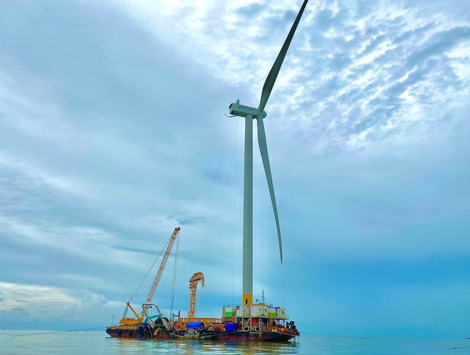 PTSC lắp đạt cáp ngầm cho dự án điện gió Tân Thuận. (Ảnh: PV/Vietnam+) Phát triển năng lượng tái tạo ngoài khơi: PVN lĩnh 'ấn tiên phong' ảnh 3