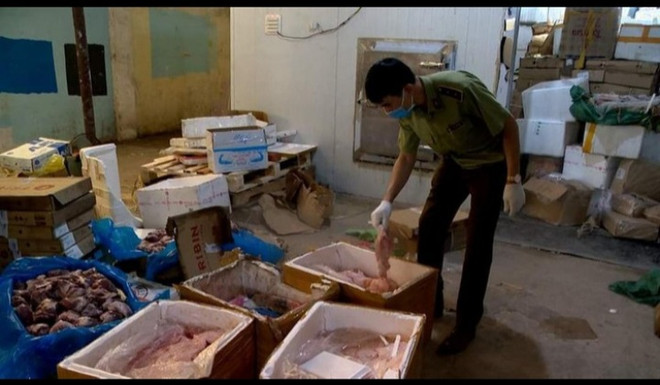 Liên ngành tạm giữ 6 tấn hàng hóa không có hóa đơn chứng từ hợp lệ ảnh 2