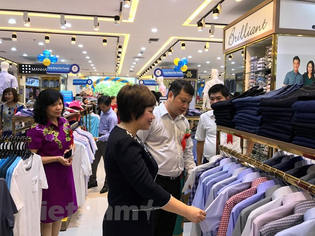 Thị trường nội địa: ‘‘Bệ đỡ’’ giúp doanh nghiệp vượt khủng hoảng ảnh 2