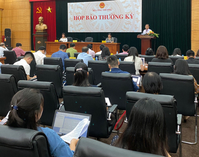 Bộ Công Thương: Cần thiết có giải pháp hỗ trợ cho ngành ôtô trong nước ảnh 1