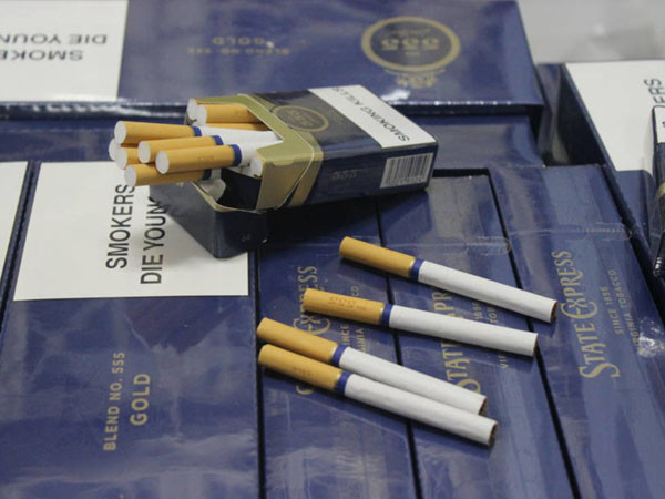 Bắt đối tượng vận chuyển hơn 300 cây thuốc lá điếu nhập lậu ảnh 3