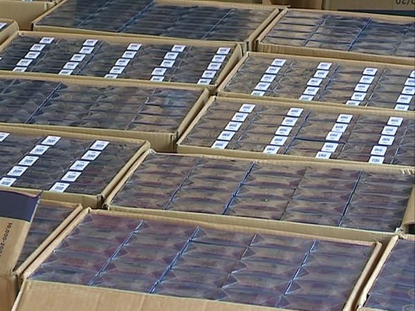 Bắt 12.000 bao thuốc lá nhập lậu trên đường về Hà Nội tiêu thụ ảnh 3