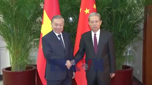 Trung Quốc chúc mừng Việt Nam tổ chức thành công Đại hội Đảng và Quốc hội