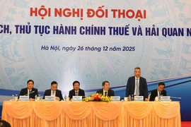 Hội nghị đối thoại về chính sách, thủ tục hành chính thuế và hải quan năm 2025, ngày 26/12. (Ảnh: Vietnam+)