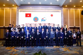Hội thảo về "Khoản vay chương trình cho Chuyển đổi xanh hướng tới mục tiêu Tăng trưởng xanh và Thích ứng với biến đổi khí hậu." (Ảnh: Vietnam+)
