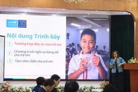 Các chuyên gia nhấn mạnh đầu tư cho trẻ em không chỉ là trách nhiệm xã hội mà còn là một khoản đầu tư chiến lược cho tương lai bền vững của đất nước. (Nguồn: Vietnam+)