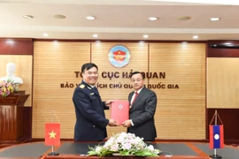 Chủ đề của năm 2025 - “Cơ quan Hải quan cam kết thực hiện nhiệm vụ vì mục tiêu Hiệu quả, An ninh và Thịnh vượng. (Ảnh: Vietnam+)