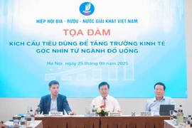 Tọa đàm “Kích cầu tiêu dùng để tăng trưởng kinh tế - Góc nhìn từ ngành đồ uống,” ngày 25/9. (Ảnh: Vietnam+)