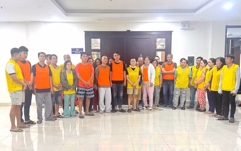 Các đối tượng tại cơ quan Công an. (Ảnh: CACC)