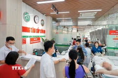 Bộ Y tế đề nghị các đơn vị y tế thực hiện thường trực 4 cấp, 24/24 giờ. (Ảnh: TTXVN)