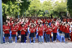 Chiến dịch cộng đồng Vì một kỷ nguyên cao khỏe được phát động tại Trường Tiểu học Hoàng Diệu (Hà Nội). (Ảnh: PV/Vietnam+)