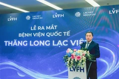 Thứ trưởng Bộ Y tế Trần Văn Thuấn phát biểu tại buổi Lễ. (Ảnh: PV/Vietnam+)