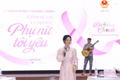 Ca sỹ Hồng Nhung tại buổi lễ phát động. (Ảnh: PV/Vietnam+)