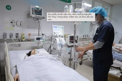 Điều dưỡng Nguyễn Thị Thùy Trang được chăm sóc và theo dõi sát sao. (Ảnh: CTV)