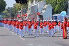 Đoàn Người cao tuổi Thủ đô đồng diễn. (Ảnh: Hoàng Hiếu/TTXVN)