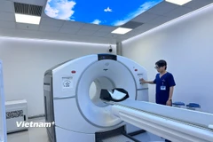 Nhiều bệnh viện đầu tư hệ thống máy móc hiện đại để nâng cao chất lượng công tác khám chữa bệnh. (Ảnh: T.G/Vietnam+)