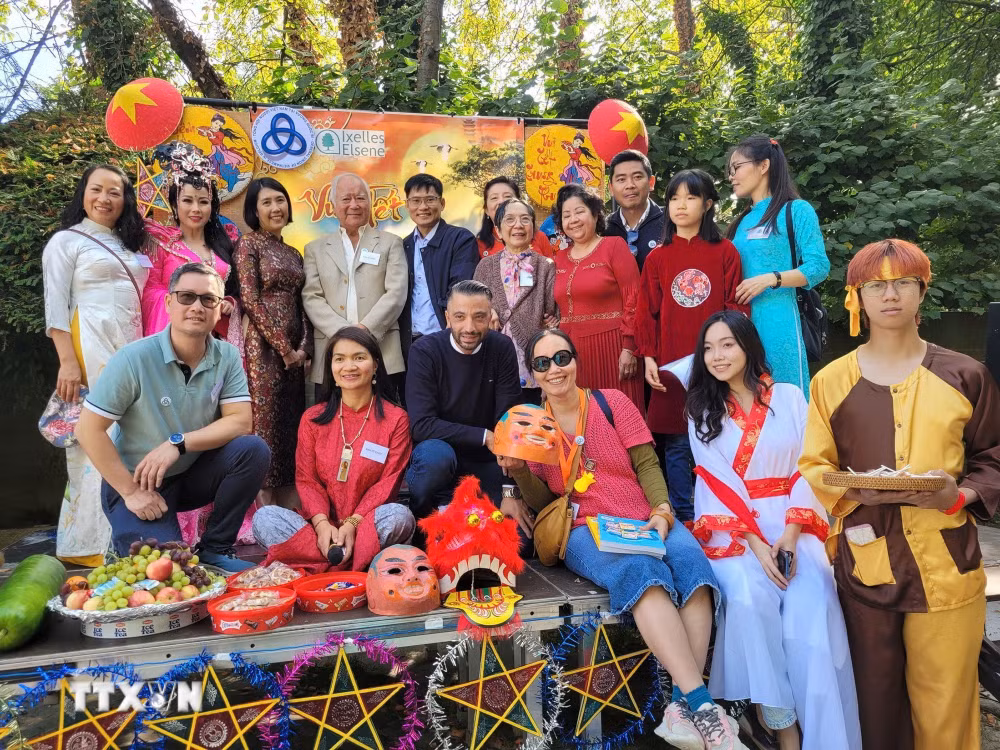 ttxvn_2809-trung-thu-o-bi-9495.jpg