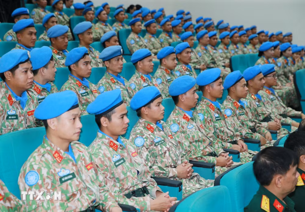 ttxvn_2310-doi-cong-binh-so-4-gin-giu-hoa-binh-5975.jpg