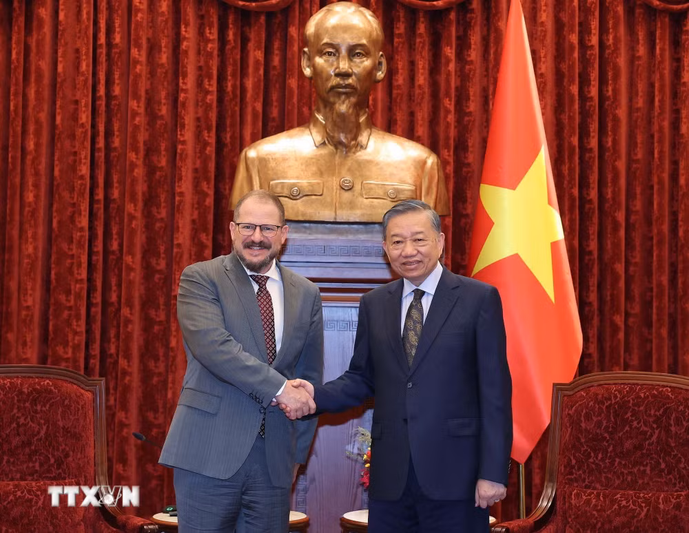 ttxvn-2708-tong-bi-thu-chu-tich-nuoc-tap-doan-qualcomm.jpg