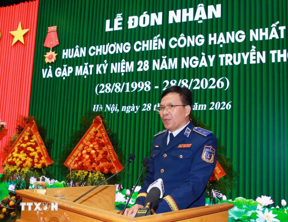 ttxvn-2808-canh-sat-bien-2.jpg