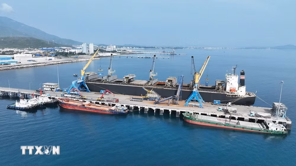 ttxvn_2810-cang-bien-khanh-hoa.jpg