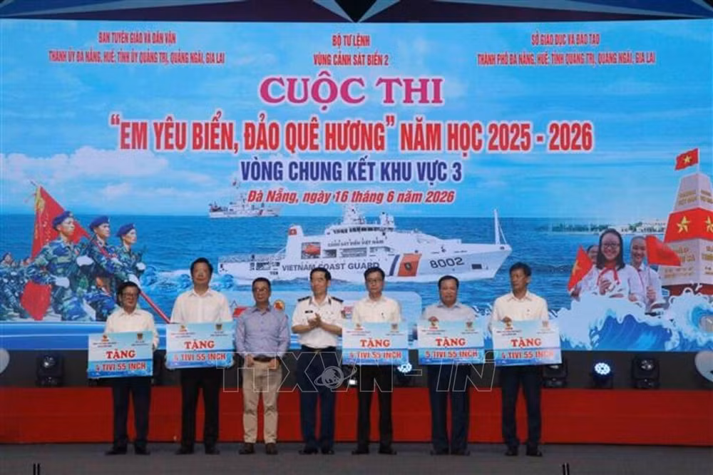 2210-em-yeu-bien-dao-que-huong-2080.jpg