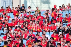 Sân Mỹ Đình 'nóng' lên từng giờ trước giờ diễn ra concert 'Tổ quốc trong tim'