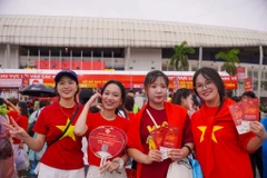 Sắc đỏ đã tràn ngập Sân vận động quốc gia Mỹ Đình. (Ảnh: Bảo Ngọc/Vietnam+)