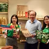 “Sức sống hàng Việt” số 4 quy tụ nhiều sản phẩm thực phẩm tiêu biểu, có nguồn gốc rõ ràng và gắn liền với vùng nguyên liệu đặc trưng. (Ảnh: BCT/Vietnam+)