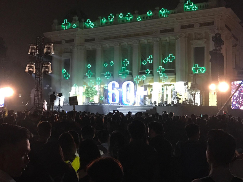 Chiến dịch Giờ Trái đất 2019. (Ảnh: Đức Duy/Vietnam+)