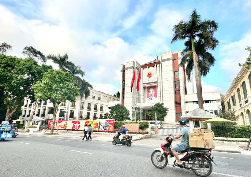 Hà Nội phấn đấu hoàn thành tổng kết sắp xếp bộ máy trong tháng 1/2025. (Ảnh: Xuân Quảng/Vietnam+)