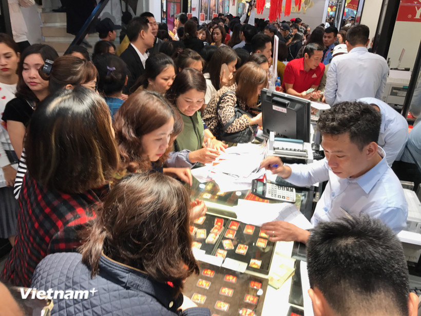 Một điểm giao dịch vàng tại Hà Nội. (Ảnh: Đức Duy/Vietnam+)