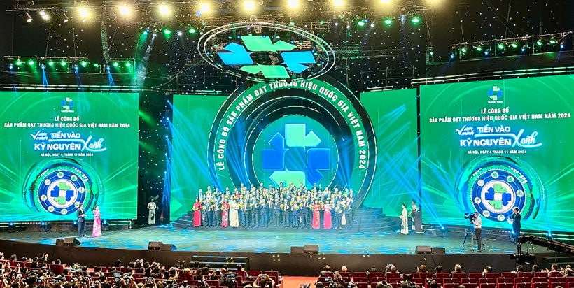 Lễ công bố sản phẩm đạt Thương hiệu quốc gia Việt Nam lần thứ 9, năm 2024 với chủ đề: “Vươn mình tiến vào kỷ nguyên xanh”. (Ảnh: Đức Duy/Vietnam+)