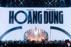 Hoàng Dũng có một concert cá nhân ấn tượng với 11.000 khán giả. (Ảnh: CTV/Vietnam+)