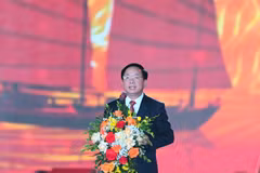 Đồng chí Trịnh Văn Quyết, Ủy viên Bộ Chính trị, Bí thư Trung ương Đảng, Trưởng Ban Tuyên giáo và Dân vận Trung ương phát biểu chỉ đạo tại Lễ khai mạc. (Ảnh: Thanh Vân/TTXVN)