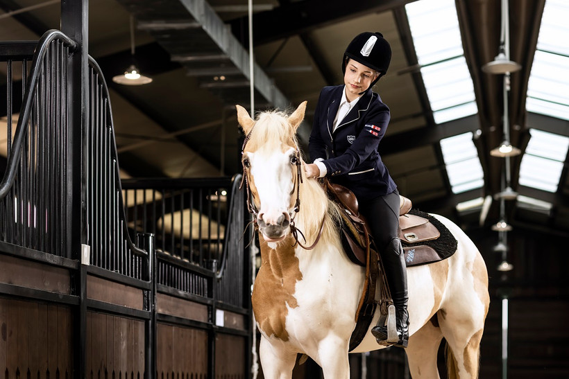 Môn thể thao quý tộc cưỡi ngựa sẽ là thú chơi hàng ngày với cư dân Vinhomes Royal Island.