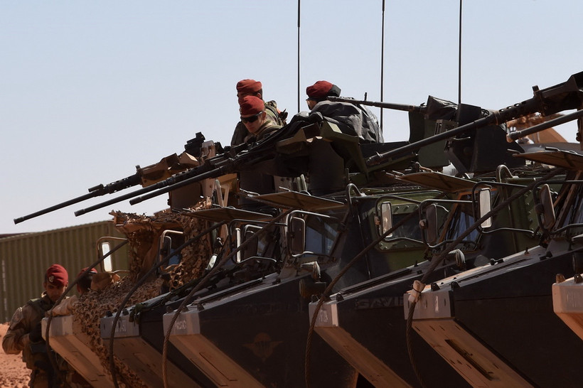 Binh sĩ Pháp tham gia chiến dịch quân sự Barkhane ở Madama, Niger, giáp giới Libya. (Ảnh: AFP/TTXVN)