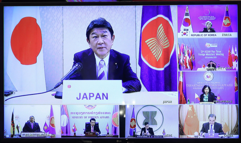 Bộ trưởng Bộ Ngoại giao Nhật Bản Toshimitsu Motegi phát biểu trực tuyến tại Hội nghị Bộ trưởng Ngoại giao ASEAN+3 lần thứ 21. ((Ảnh: Lâm Khánh/TTXVN)