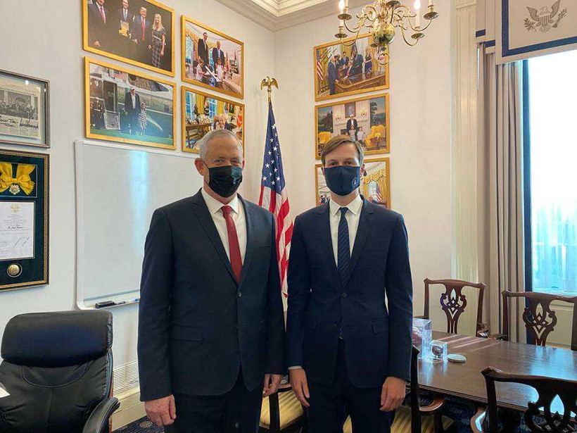 Bộ trưởng Quốc phòng Mỹ Mark Esper tiếp người đồng cấp Israel Benny Gantz tại Lầu Năm Góc. (Nguồn: Bộ Quốc phòng Israel)