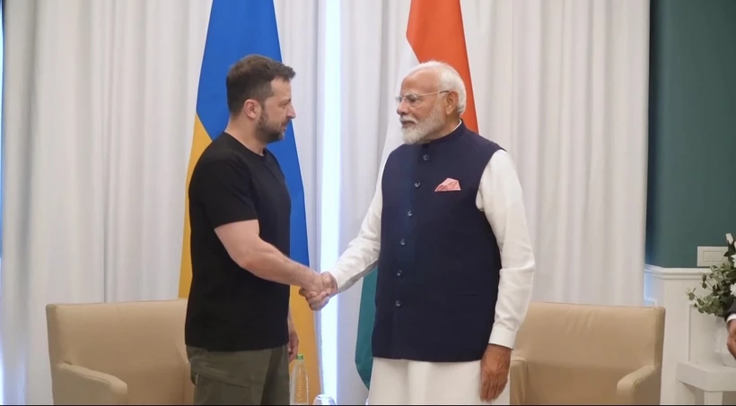Thủ tướng Ấn Độ Narendra Modi có cuộc gặp với Tổng thống Ukraine Volodymyr Zelensky. (Nguồn: Kyiv Post)