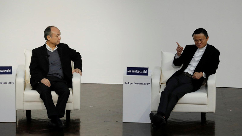 Tỷ phú Jack Ma và Giám đốc điều hành SoftBank Group Masayoshi Son. (Nguồn: Reuters)
