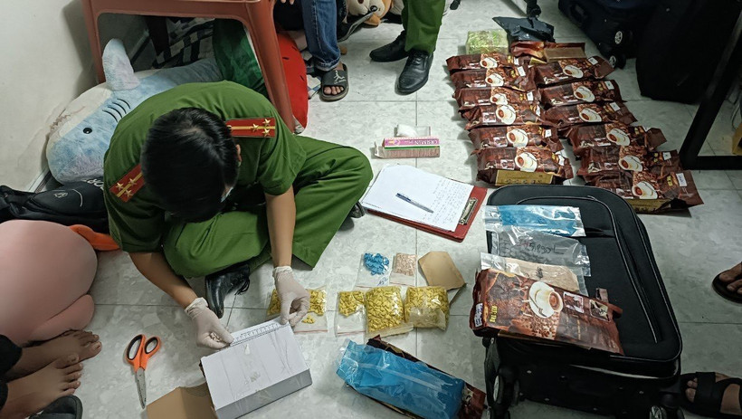 Số lượng ma túy bị lực lượng chức năng thu giữ. (Ảnh: TTXVN phát)