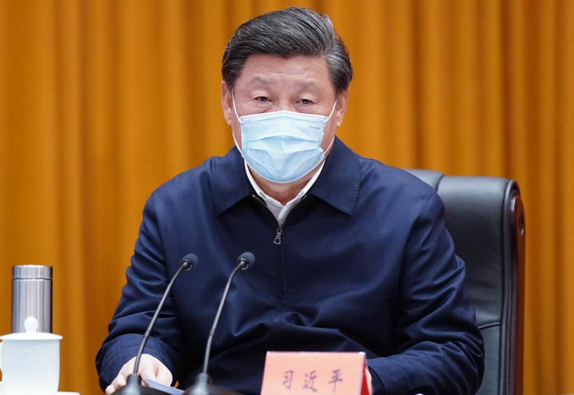 Chủ tịch Trung Quốc Tập Cận Bình trong chuyến thăm Vũ Hán, tỉnh Hồ Bắc, ngày 10/3. (Ảnh: THX/TTXVN)