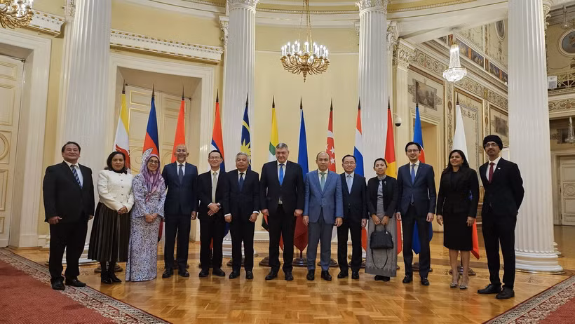 Trưởng đoàn các nước ASEAN và Nga tại Cuộc họp Quan chức cao cấp ASEAN-Nga lần thứ 20. (Ảnh: TTXVN phát)