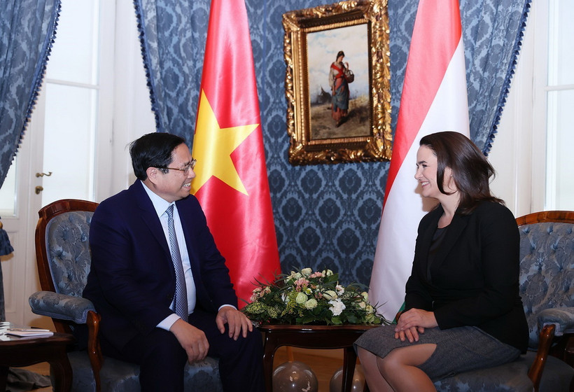 Thủ tướng Phạm Minh Chính hội kiến Tổng thống Hungary Katalin Novák. (Ảnh: Dương Giang/TTXVN)