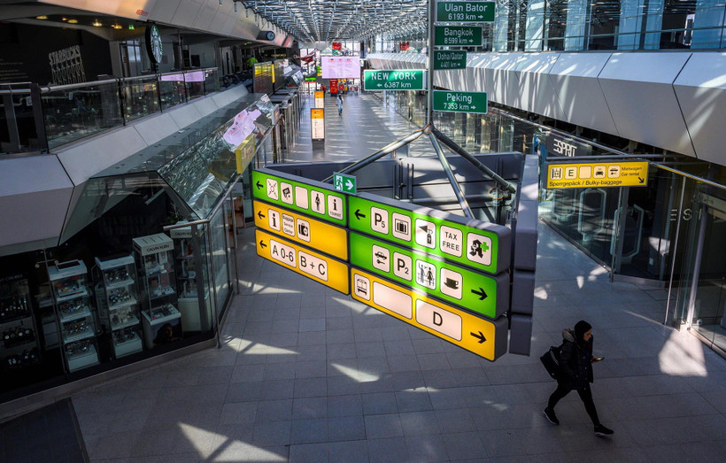 Cảnh vắng vẻ tại sân bay Tegel do tác động của dịch COVID-19. (Nguồn: AFP)